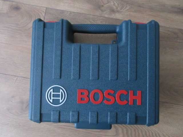Wiertarka udarowa BOSCH Pro GSB 600 + walizka