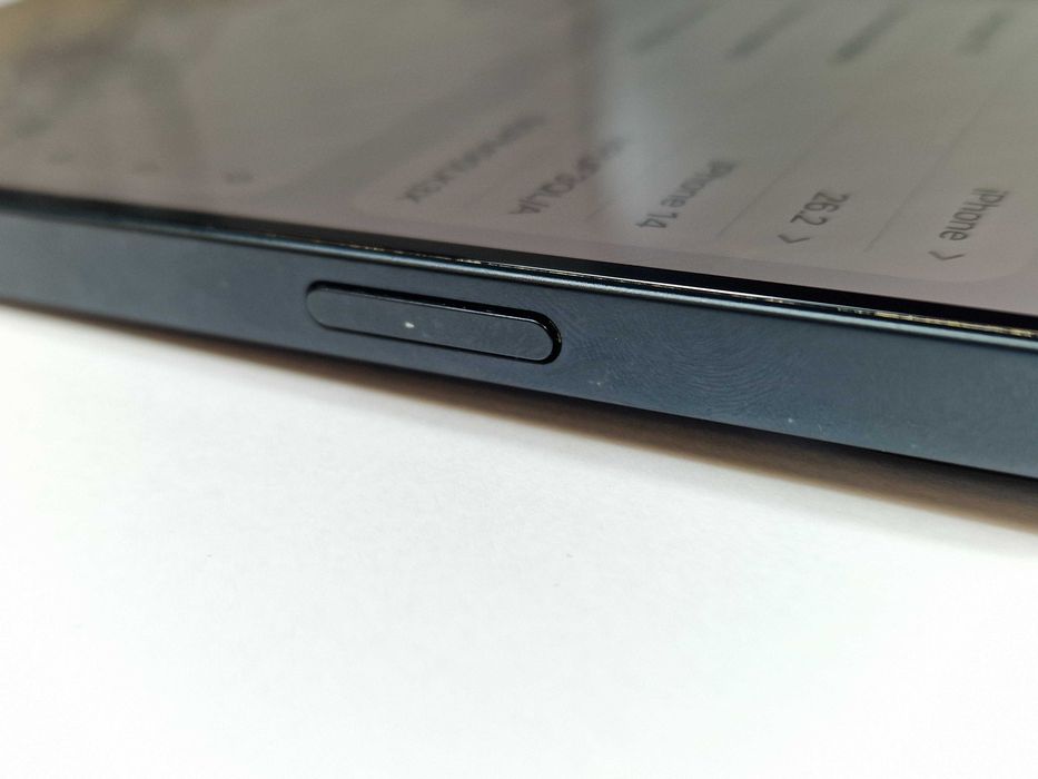 Iphone 14 128GB/ Midnight/ Czarny/ BAT 85%/ Grade B + ładowarka