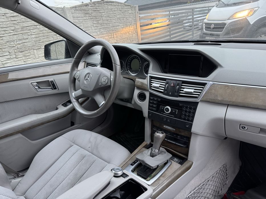 Mercedes E250 , uszkodzony silnik