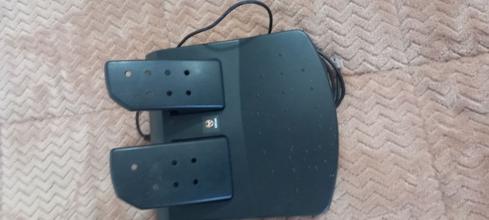 Volante e pedais para ps4 e jogo need for speed