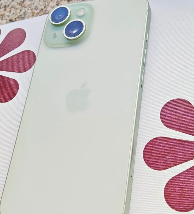 iPhone 15 128GB – Muito bom estado