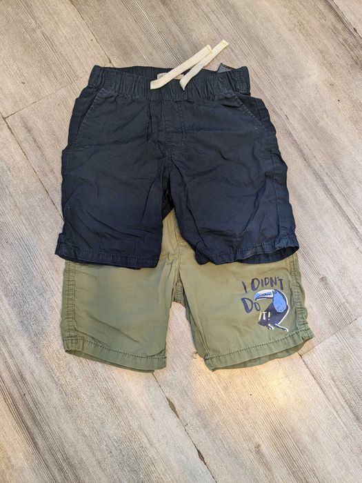 Spodnie krótkie chłopięce 110/116