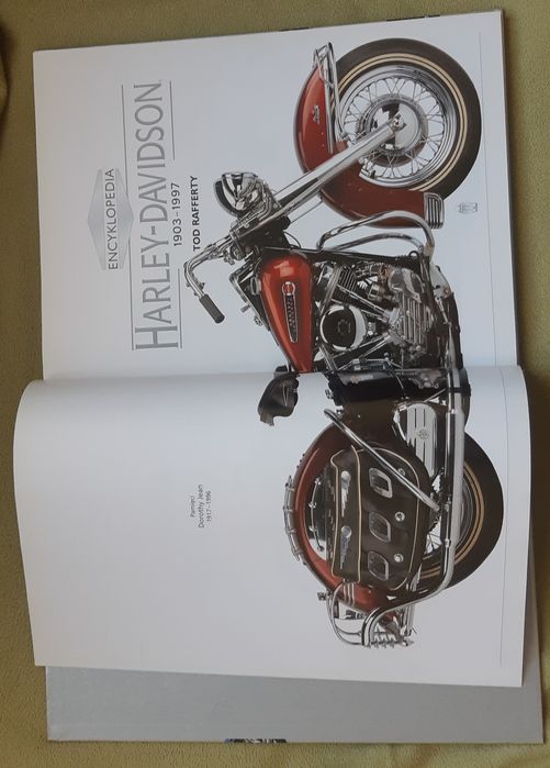 Harley Davidson - encyklopedia amerykanskiej legendy