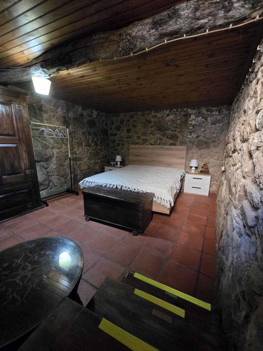 Casa de Pedra nas Muralhas do Castelo de Penamacor