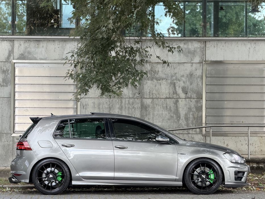 VW GOLF VII 2.0 TSI R — photo 3