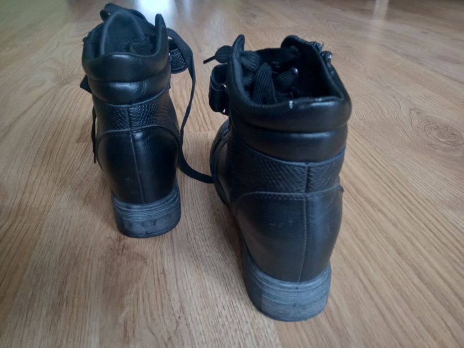Buty zimowe damskie 38 ocieplane