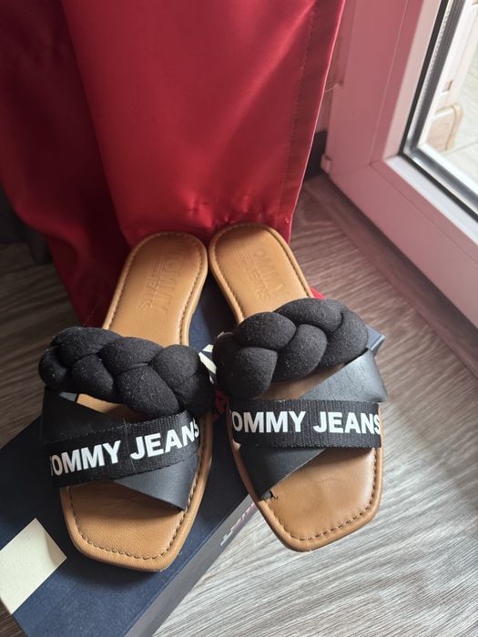 Шльпанці Tommy Hilfiger