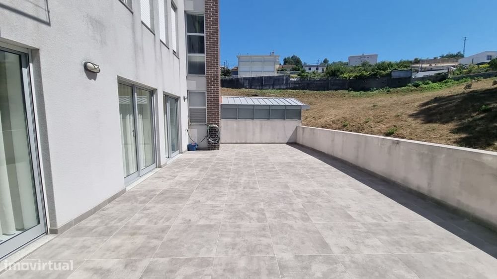 T3  Mobilado com Terraço em Lousada