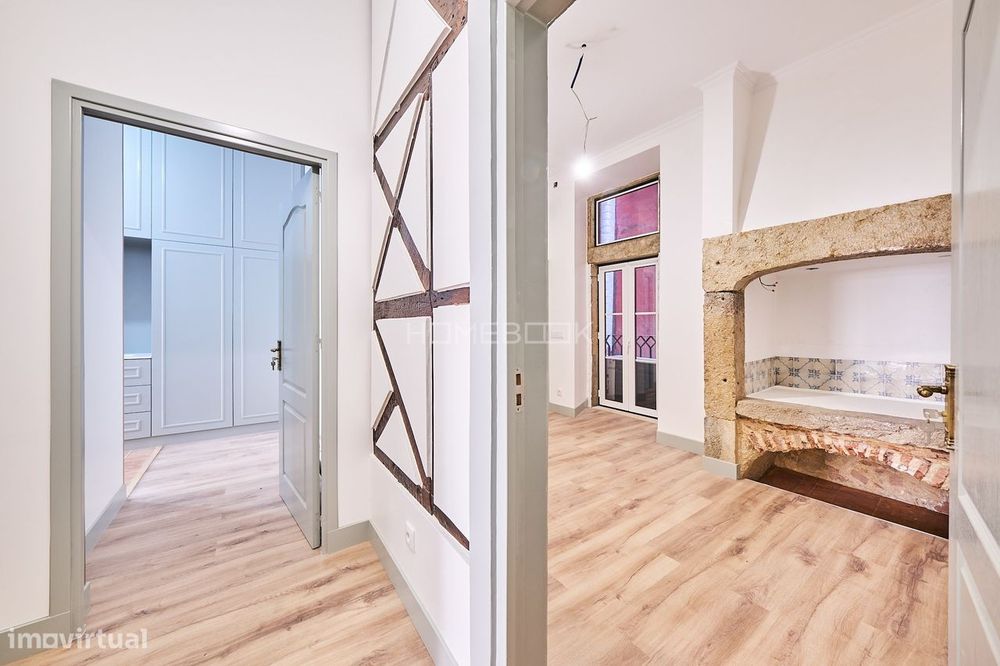 Apartamento T2 renovado na Baixa de Lisboa
