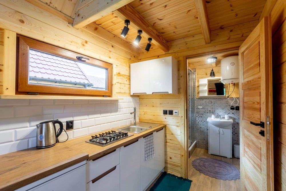 Domek nad jeziorem z balią