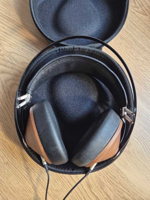 Meze 99 Classics Walnut Silver – drewniane Hi-Fi + etui + box + 2 kable