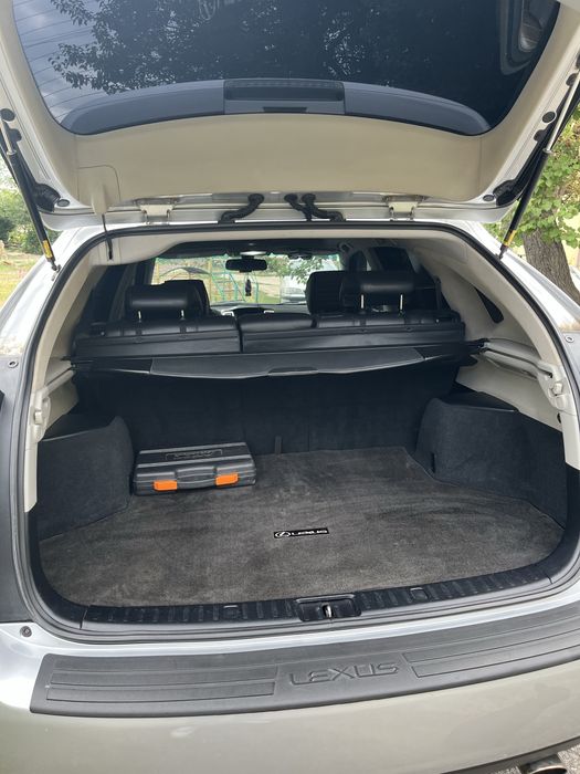 Продам Lexus RX400 h