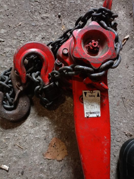 Ключі,сварка , таль ,велосипед.