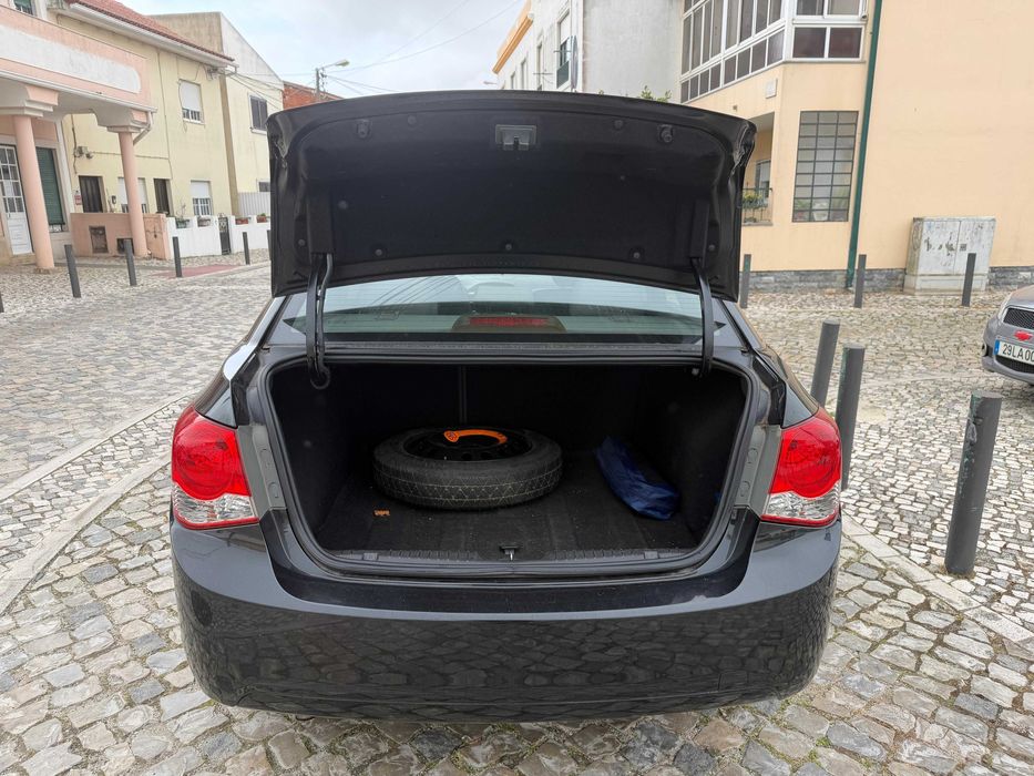 Chevrolet Cruze Gasolina/GPL • 2010 • 170 mil km • Impecável