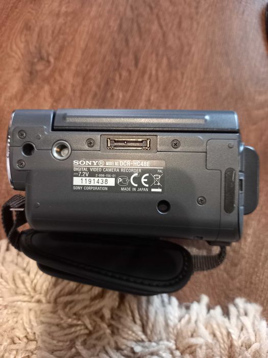 Відеокамера   SONY  DCR-HC 48 E
