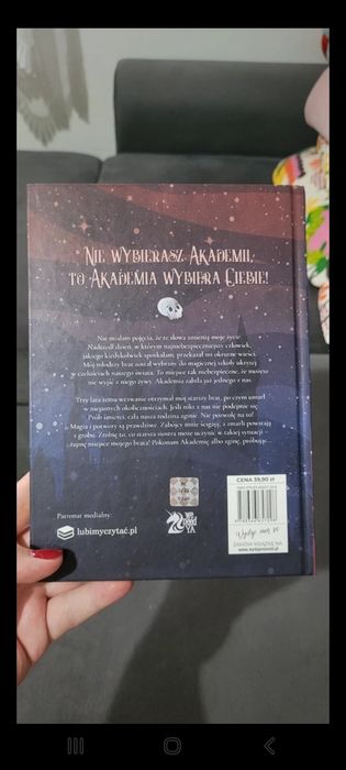 Akademia mrocznych zaklęć próby śmierci Shannon Mayer