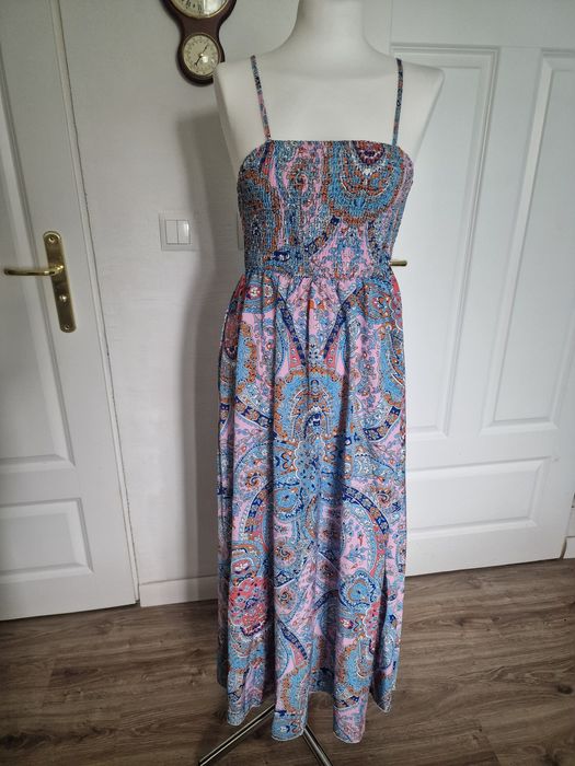 Sukienka boho długa