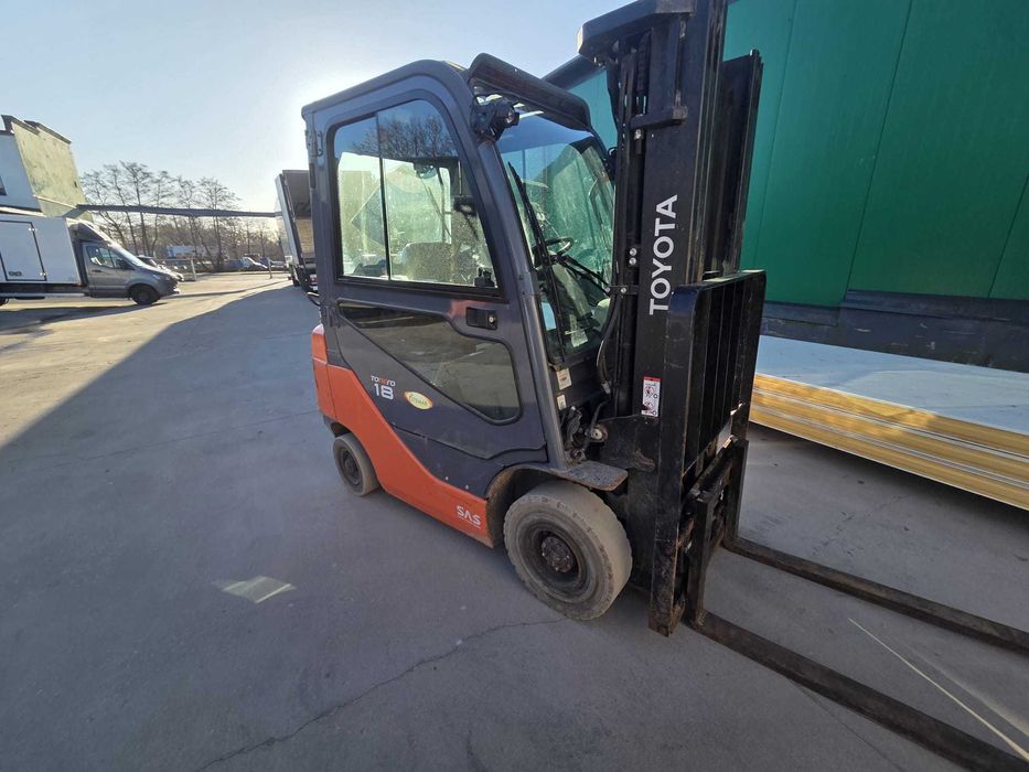Toyota 02-8FGF18 wózek widłowy
