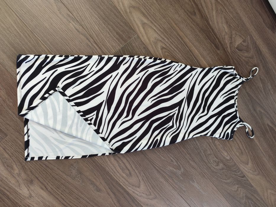 Sukienka prążek elastyczna zebra S/M