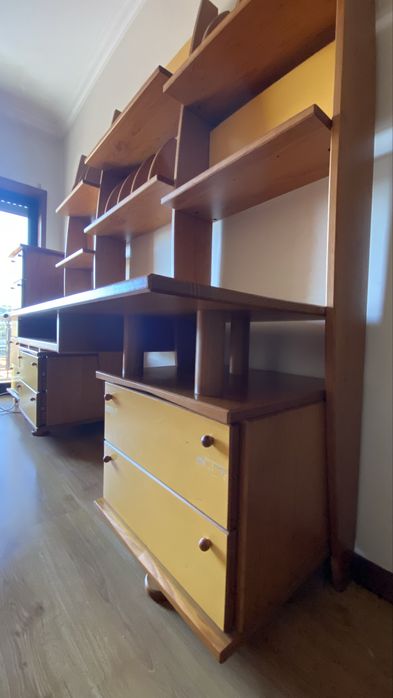 Mobilia em pinho - Quarto