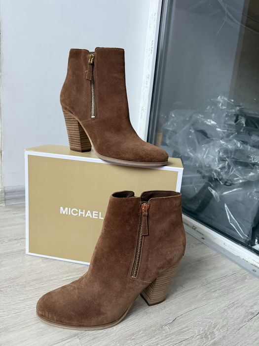 ботильйони Michael Kors