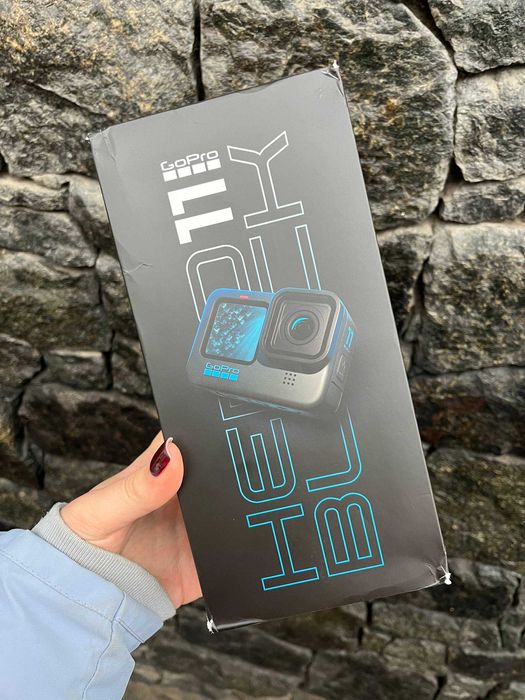 Екшн-камера GoPro Hero 11 в коробці