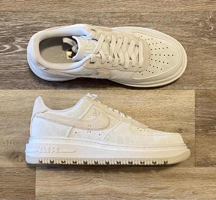 Nike Air Force 1 Luxe summit white белые