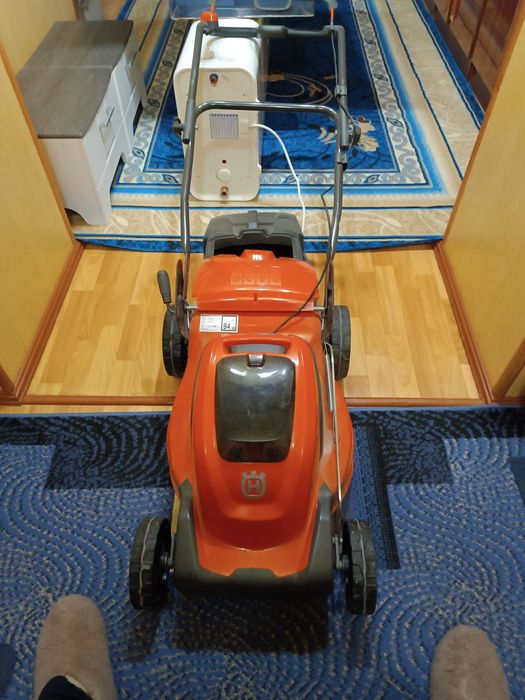 Газонокосилка аккумуляторная Husqvarna LC141