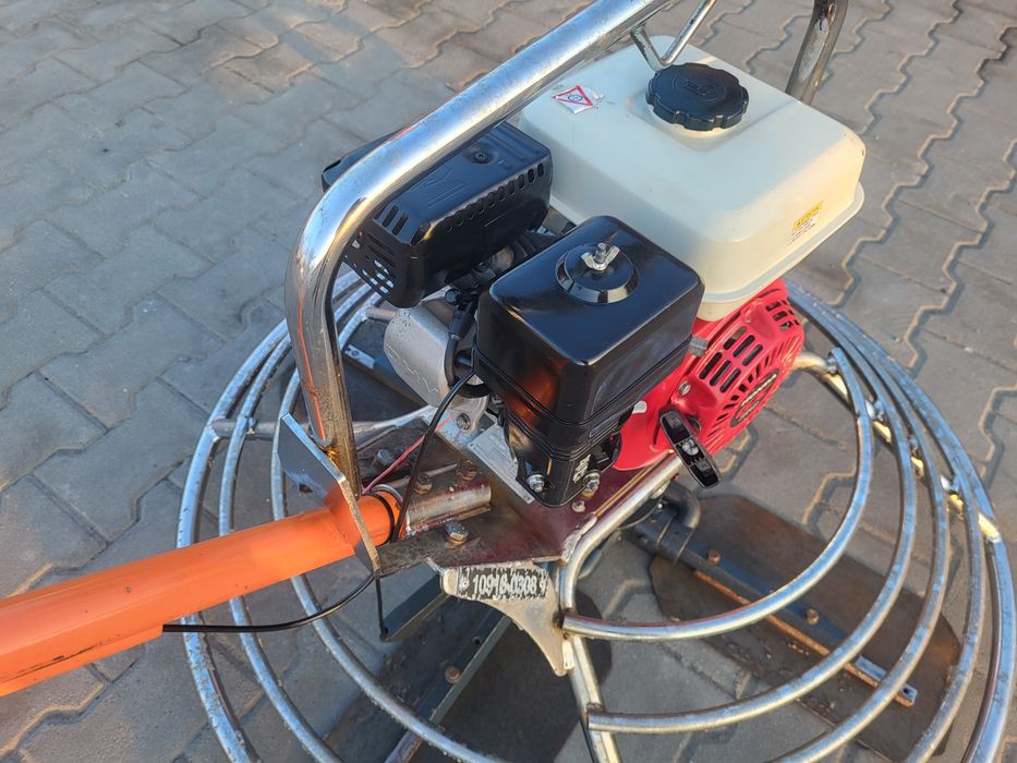 Zacieraczka do betonu Belle 90cm Paclite silnik Honda