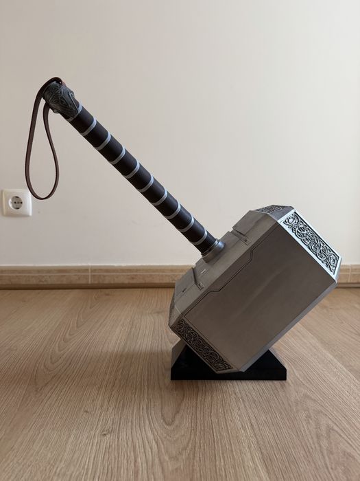 Thor Marvel Legends Articulated Electronic Hammer Mjolnir