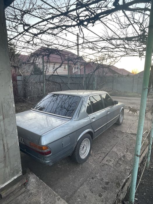 Продаж BMW E28 525e