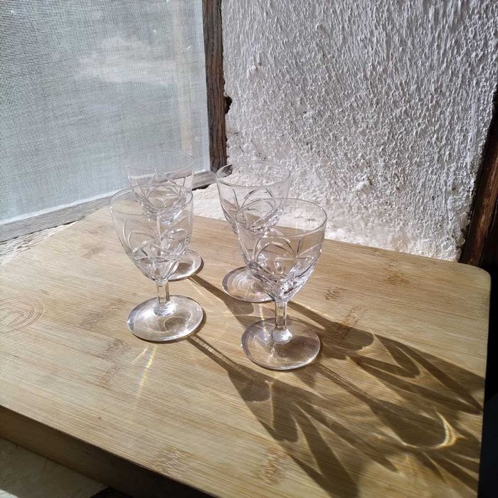Conjunto de 4 Copos Antigos de Licor em Cristal – Colecionáveis