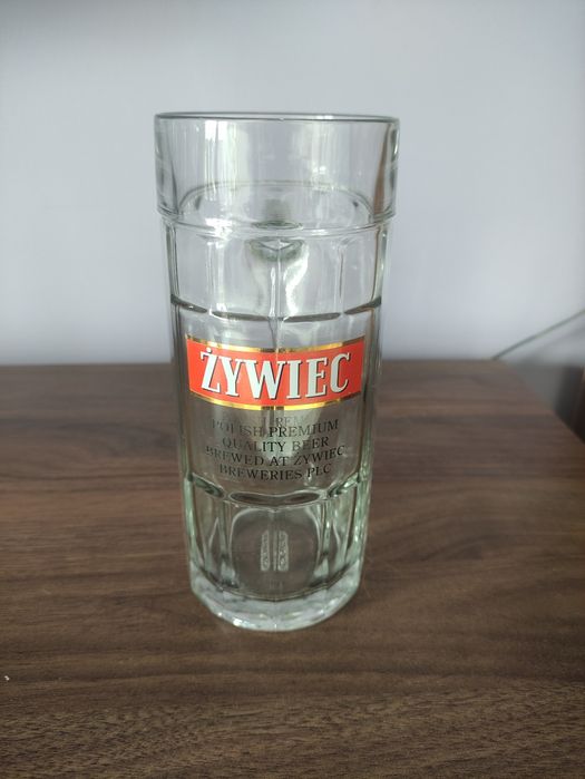 Szklany pokal do piwa