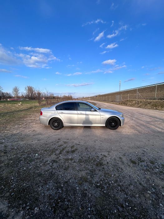 BMW e90 318i 2006r
