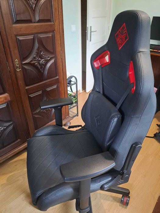 Cadeira Gaming HP OMEN (COMO NOVA) - Apenas 5 Meses de Uso