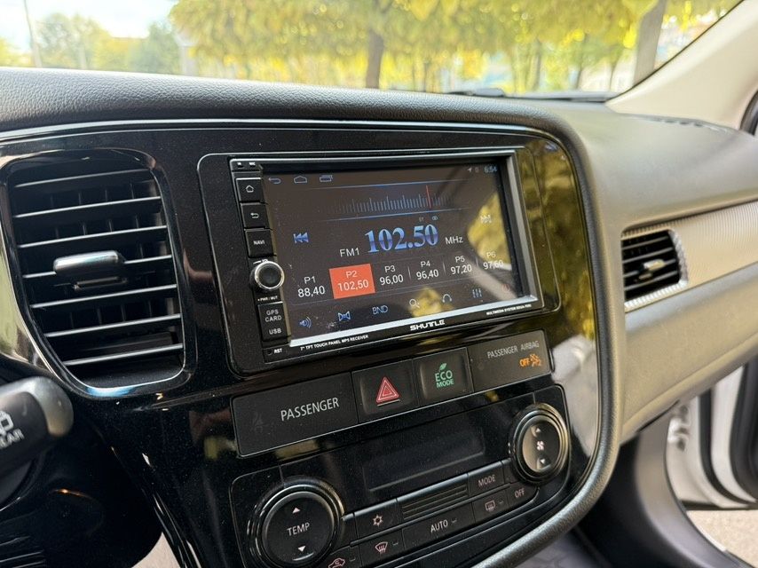 Продам Mitsubishi Outlander 2.4i gaz 2015