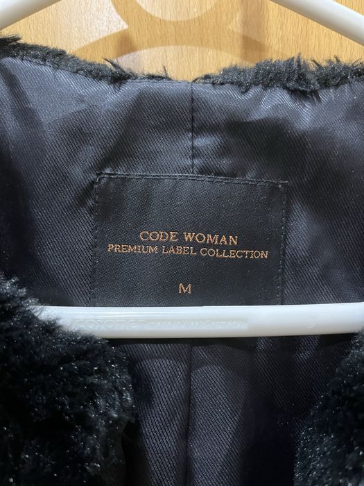 Casaco (Colete) de pelo preto