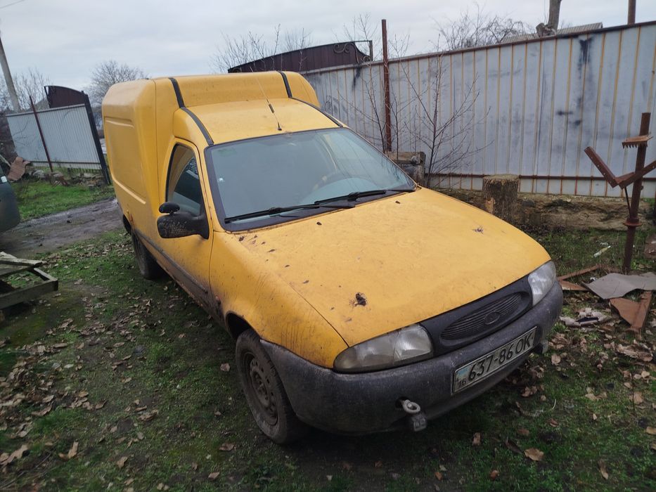 Форд курєр 1.8 дізель