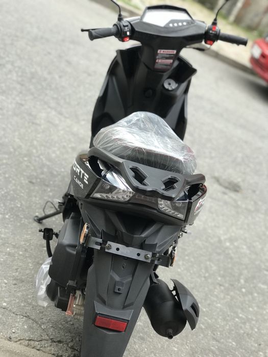 Скутер Forte Canoe