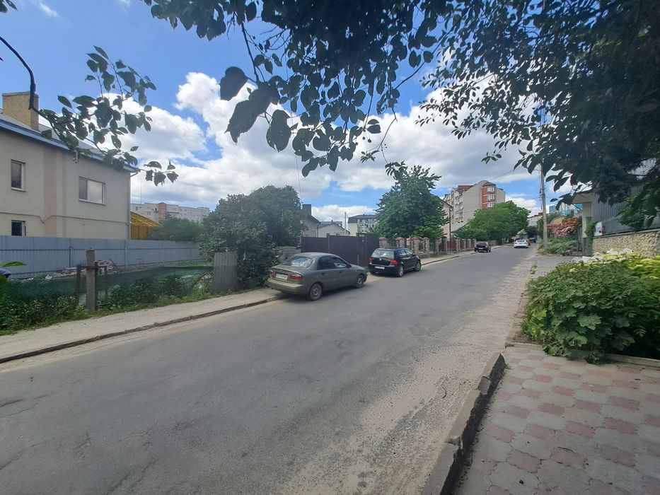Продаж земельної ділянки під забудову поблизу центру Тернополя