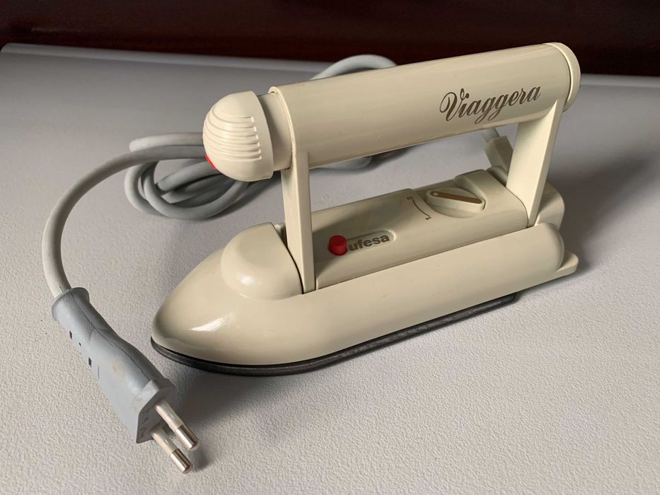 Ferro de Engomar Portátil Antigo Ufesa