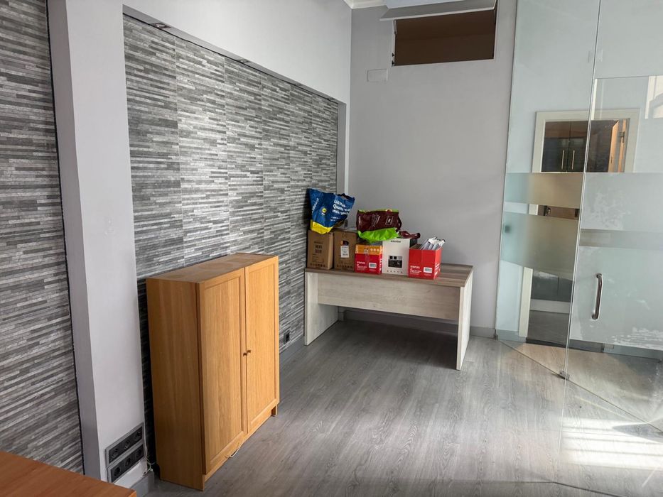 Escritório Moderno | 50 m² | Excelente Localização | Rinchoa