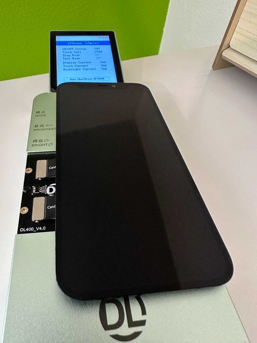 Oryginalny wyświetlacz Apple iPhone 12 mini  FVAT 23%
