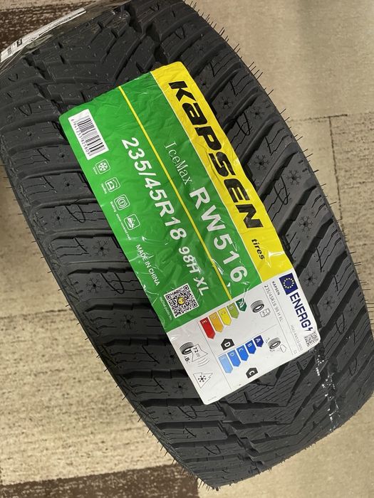 Шини зимові НОВІ  KAPSEN 235/45R18