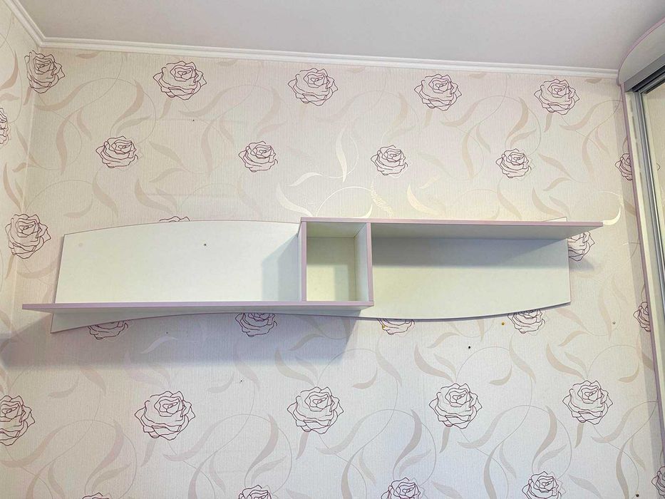 Стол, шкаф, полка