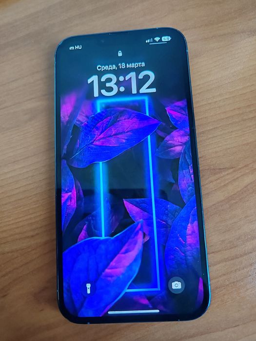 Продам iphone 13 pro max 256 gb все працює зад розбитий