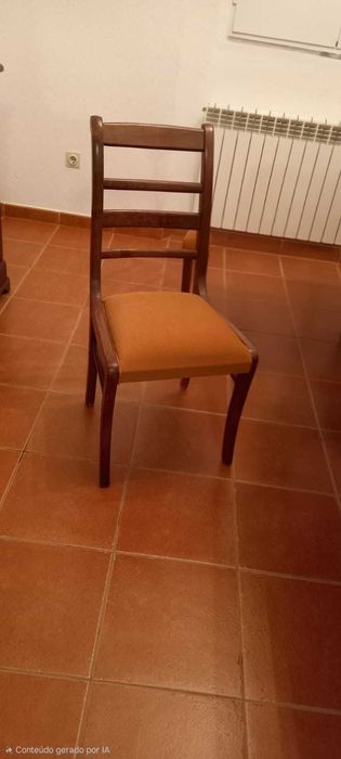 Mesa de sala de jantar em madeira de castanho maciço, com 6 cadeiras