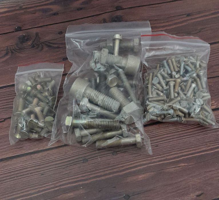 Слюсарний набір. Інструменти, елементи кріплення.