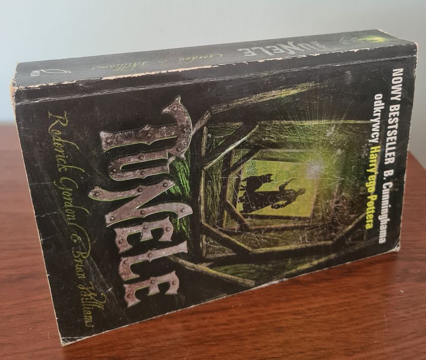 Tunele - Roderick Gordon, Brian Williams