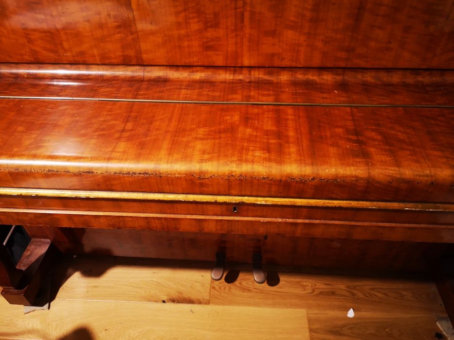 Pianino Legnica, instrument muzyczny